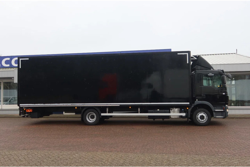 Refrigerator truck MAN TGM 15.250 Koelwagen Carrier Xarios 350 + DHollandia 2000 kg: picture 11
