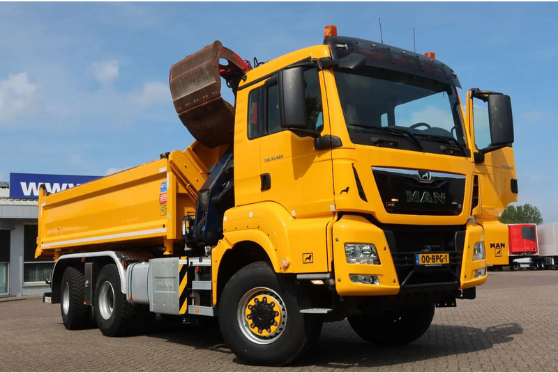 MAN TGS 33.420 2 Zijdige kipper + kraan 6x6 Stuur as - Crane truck: picture 2 MAN TGS 33.420 2 Zijdige kipper + kraan 6x6 Stuur as - Crane truck: picture 2