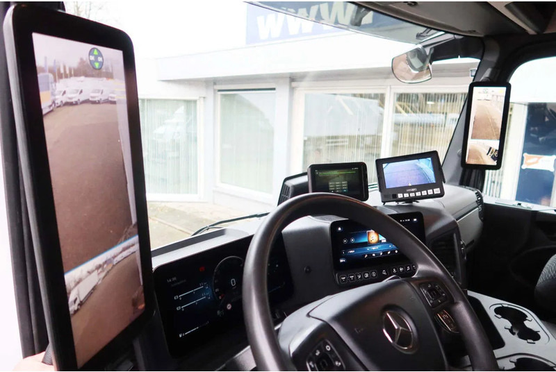 Mercedes-Benz Actros 1840 L Bakwagen + Bar klep 2000 KG + Geïsoleerde bak - Box truck: picture 4 Mercedes-Benz Actros 1840 L Bakwagen + Bar klep 2000 KG + Geïsoleerde bak - Box truck: picture 4