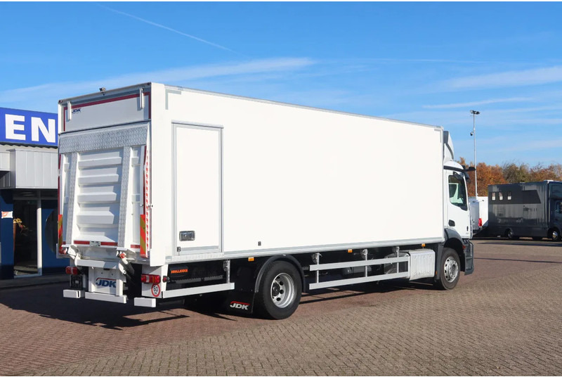 Mercedes-Benz Actros 2127L Bak+ Klep 2000kg Euro6 - Box truck: picture 3 Mercedes-Benz Actros 2127L Bak+ Klep 2000kg Euro6 - Box truck: picture 3