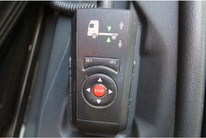 Box truck Mercedes-Benz Atego 818 L bak + klep grijs metallic € 14.650.- euro netto: picture 16