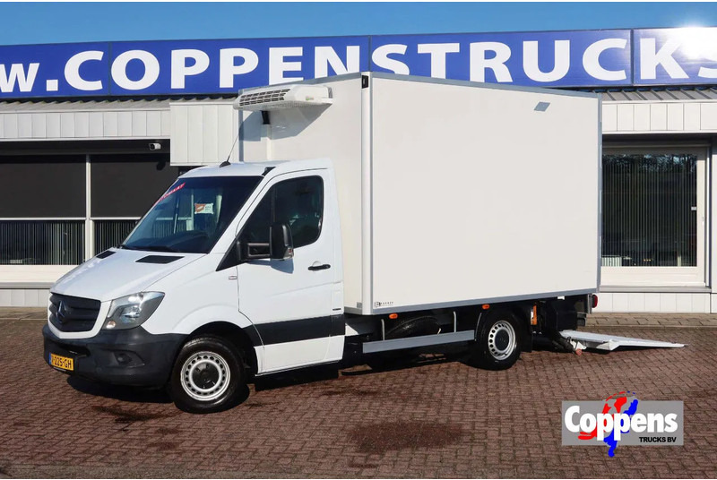 Mercedes-Benz Sprinter 316 CDI Carrier Koel/Vries Bak+Klep. Dag en nacht aansluiting - Refrigerated van: picture 1 Mercedes-Benz Sprinter 316 CDI Carrier Koel/Vries Bak+Klep. Dag en nacht aansluiting - Refrigerated van: picture 1