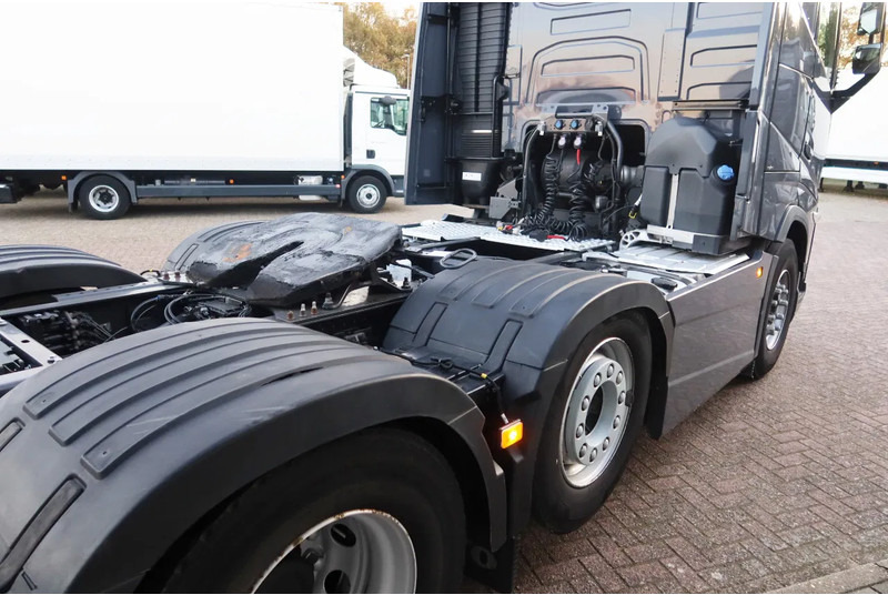 Volvo FH FH 500 Globetrotter Full Air suspension. 2 Pieces in stock. - Tractor unit: picture 4 Volvo FH FH 500 Globetrotter Full Air suspension. 2 Pieces in stock. - Tractor unit: picture 4