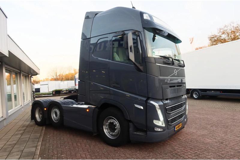 Volvo FH FH 500 Globetrotter Full Air suspension. 2 Pieces in stock. - Tractor unit: picture 2 Volvo FH FH 500 Globetrotter Full Air suspension. 2 Pieces in stock. - Tractor unit: picture 2