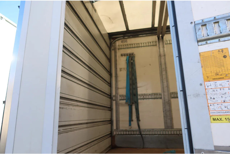 Volvo FM 420 6x2 Bak + Dhollandia klep 1500 kg + Aanhanger 94-WS-TS - Box truck: picture 4 Volvo FM 420 6x2 Bak + Dhollandia klep 1500 kg + Aanhanger 94-WS-TS - Box truck: picture 4