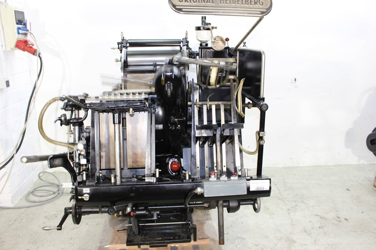 Heidelberg OHT - Paper cutting machine: picture 1 Heidelberg OHT - Paper cutting machine: picture 1