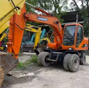Doosan DH150W-7 - Wheel excavator: picture 1 Doosan DH150W-7 - Wheel excavator: picture 1