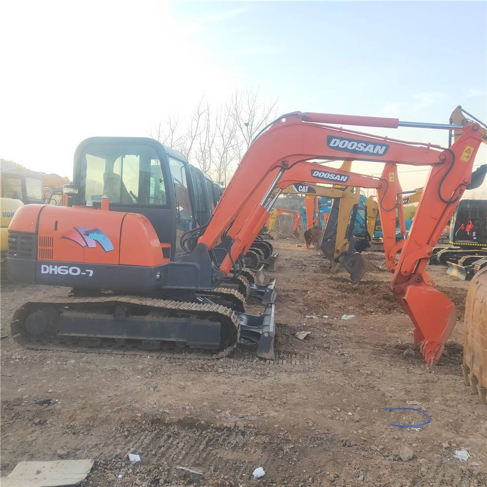 Doosan DH60-7 - Mini excavator: picture 1 Doosan DH60-7 - Mini excavator: picture 1