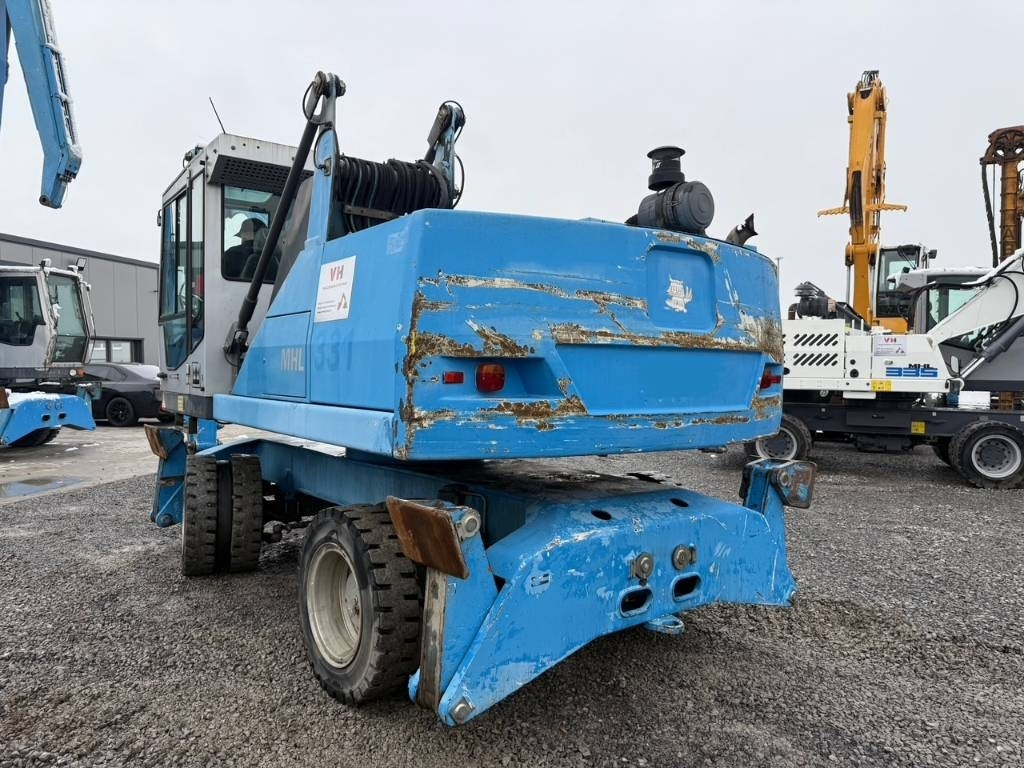 Fuchs MHL 331 - Waste/ Industry handler: picture 3 Fuchs MHL 331 - Waste/ Industry handler: picture 3