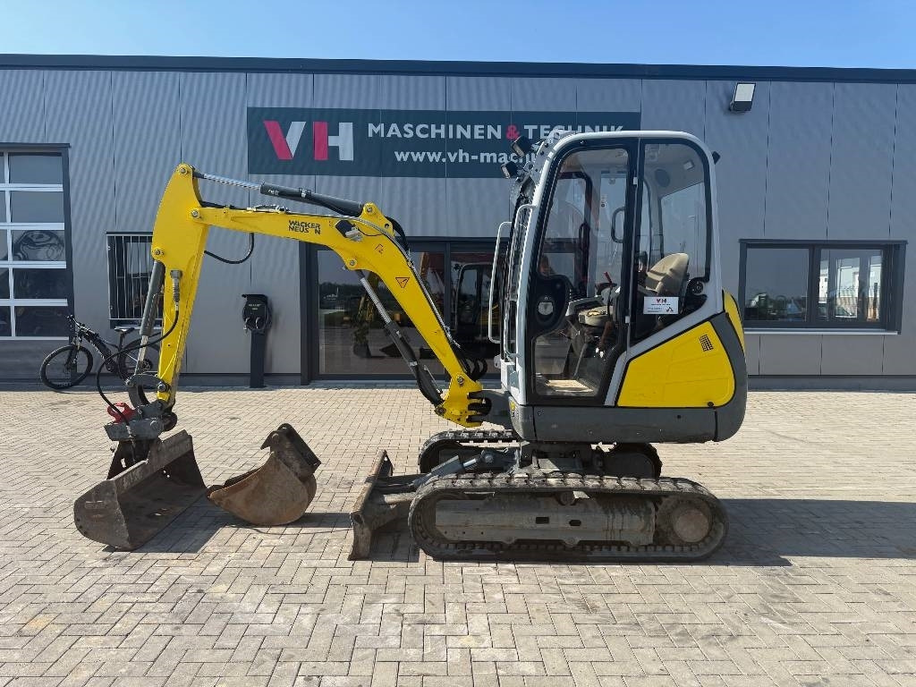 Wacker Neuson ET 24 - Mini excavator: picture 3 Wacker Neuson ET 24 - Mini excavator: picture 3