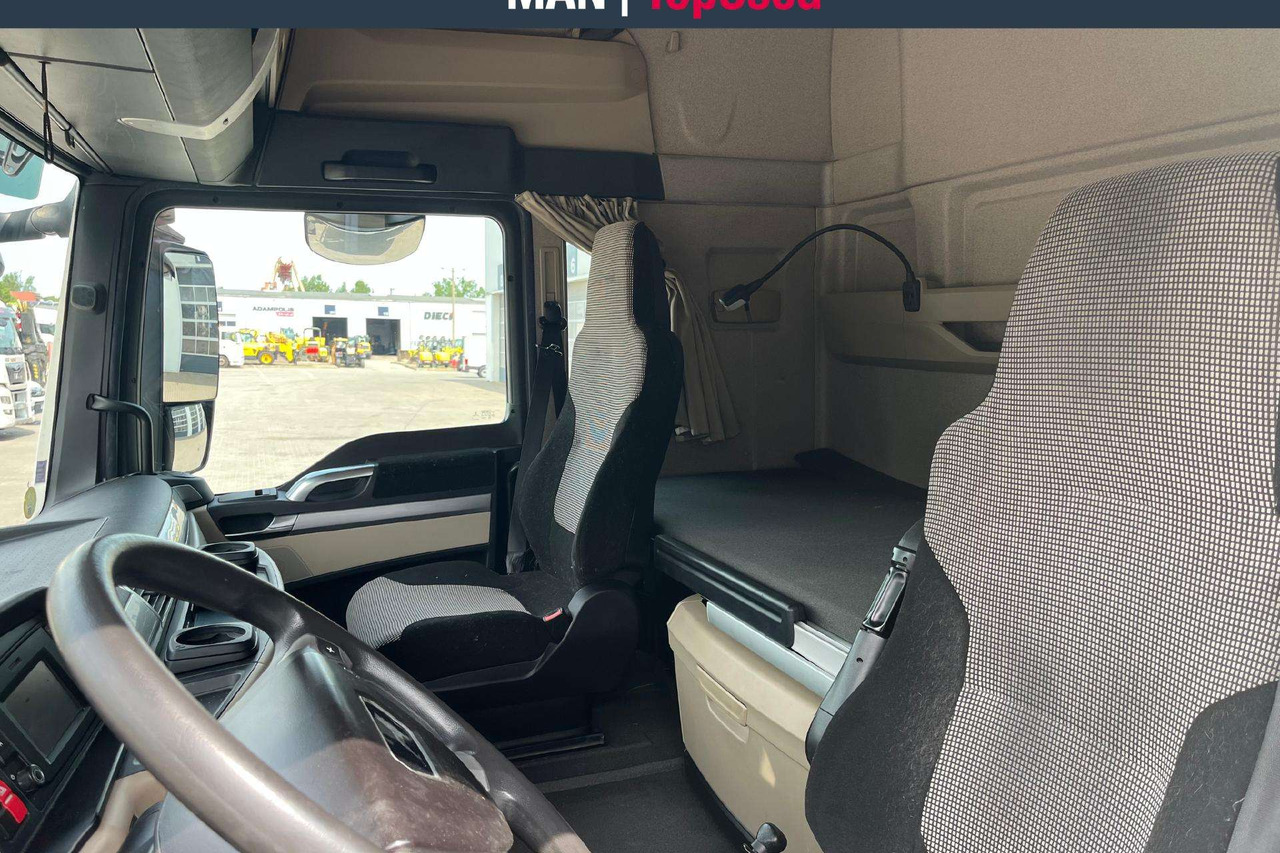 MAN 18.460 XLX Cab Retarder (8624) - Tractor unit: picture 5 MAN 18.460 XLX Cab Retarder (8624) - Tractor unit: picture 5