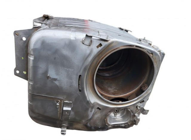 Katalysator SCR Euro 6 SCANIA Serie R - 2587685 2519407 2629445 2519406 2511867 2519405 - Catalytic converter for Truck: picture 3 Katalysator SCR Euro 6 SCANIA Serie R - 2587685 2519407 2629445 2519406 2511867 2519405 - Catalytic converter for Truck: picture 3