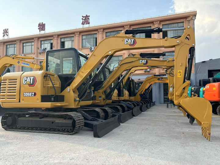 6 Ton Used Cat 305.5 306 307e 308 Crawler Excavator Mini Caterpillar 305.5 E2 for Sale China Cat305.5 Cat305.5e2 Low Price - Excavator: picture 2 6 Ton Used Cat 305.5 306 307e 308 Crawler Excavator Mini Caterpillar 305.5 E2 for Sale China Cat305.5 Cat305.5e2 Low Price - Excavator: picture 2