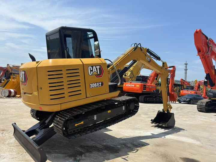 6 Ton Used Cat 305.5 306 307e 308 Crawler Excavator Mini Caterpillar 305.5 E2 for Sale China Cat305.5 Cat305.5e2 Low Price - Excavator: picture 3 6 Ton Used Cat 305.5 306 307e 308 Crawler Excavator Mini Caterpillar 305.5 E2 for Sale China Cat305.5 Cat305.5e2 Low Price - Excavator: picture 3