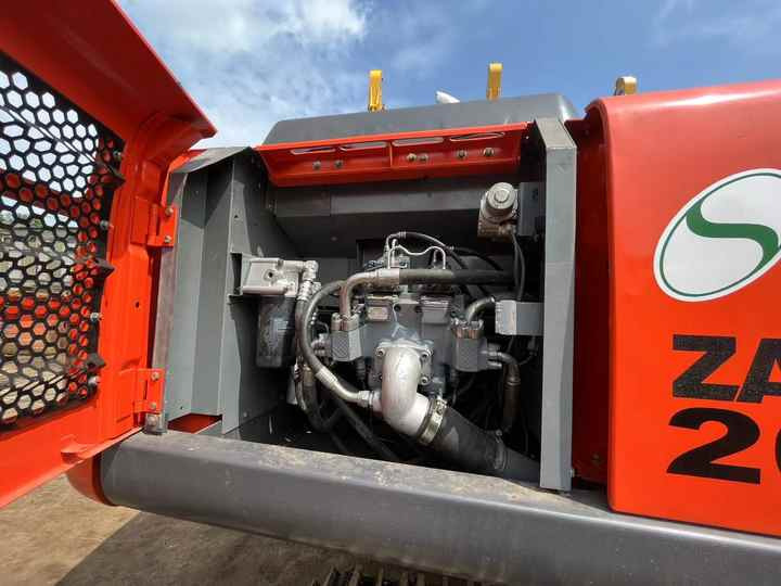 Digger Micro Crawler Excavator Used Hitachi ZX200 Crawler Excavator Hot Sale In Stock, Hitachi Excavators - Crawler excavator: picture 2 Digger Micro Crawler Excavator Used Hitachi ZX200 Crawler Excavator Hot Sale In Stock, Hitachi Excavators - Crawler excavator: picture 2