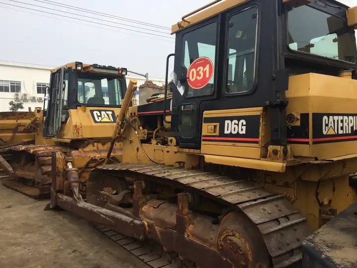 Good Price Used Bulldozer Cat D6G Second hand Caterpillar D6G D7G D7R D8R In Stock earth-moving machinery On Sale - Bulldozer: picture 5 Good Price Used Bulldozer Cat D6G Second hand Caterpillar D6G D7G D7R D8R In Stock earth-moving machinery On Sale - Bulldozer: picture 5