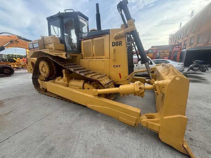 High Efficiency Used Caterpillar Bulldozer cat d8r Used Caterpillar d7g 6g d8r - Bulldozer: picture 3 High Efficiency Used Caterpillar Bulldozer cat d8r Used Caterpillar d7g 6g d8r - Bulldozer: picture 3