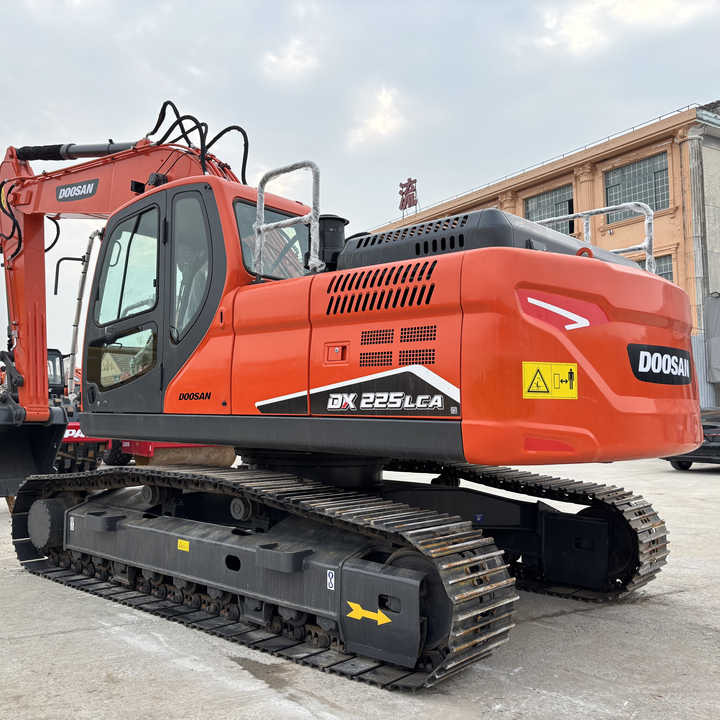 High Quality Korea Made 2019 Year Doosan Brand Dx225 Dx225lc Dx225lca Crawler Excavator - Crawler excavator: picture 1 High Quality Korea Made 2019 Year Doosan Brand Dx225 Dx225lc Dx225lca Crawler Excavator - Crawler excavator: picture 1