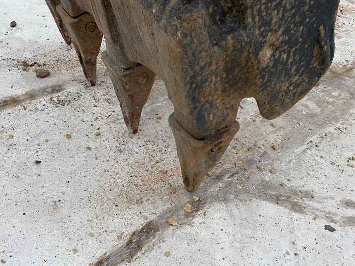 Hot sale Used Hitachi EX200-3 digger 20ton Excavator second hand excavator - Crawler excavator: picture 2 Hot sale Used Hitachi EX200-3 digger 20ton Excavator second hand excavator - Crawler excavator: picture 2