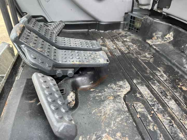 Hot sale Used Hitachi ZX120 digger medium size Excavator second hand excavator - Crawler excavator: picture 4 Hot sale Used Hitachi ZX120 digger medium size Excavator second hand excavator - Crawler excavator: picture 4