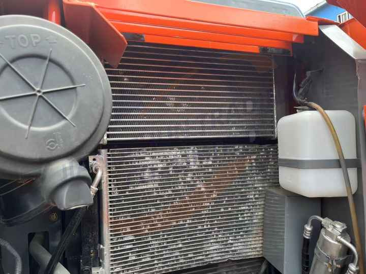 Hot sale Used Hitachi ZX120 digger medium size Excavator second hand excavator - Crawler excavator: picture 3 Hot sale Used Hitachi ZX120 digger medium size Excavator second hand excavator - Crawler excavator: picture 3