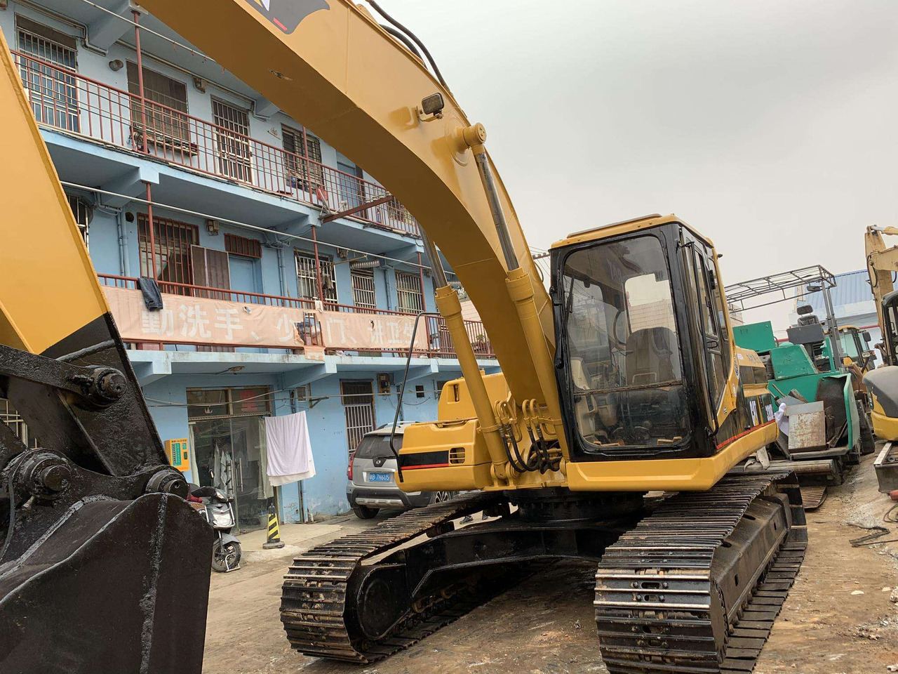 Used CAT Excavator 320B 320BL 320C 320CL 320D 320D2 320D2L Made In Japan - Crawler excavator: picture 5 Used CAT Excavator 320B 320BL 320C 320CL 320D 320D2 320D2L Made In Japan - Crawler excavator: picture 5