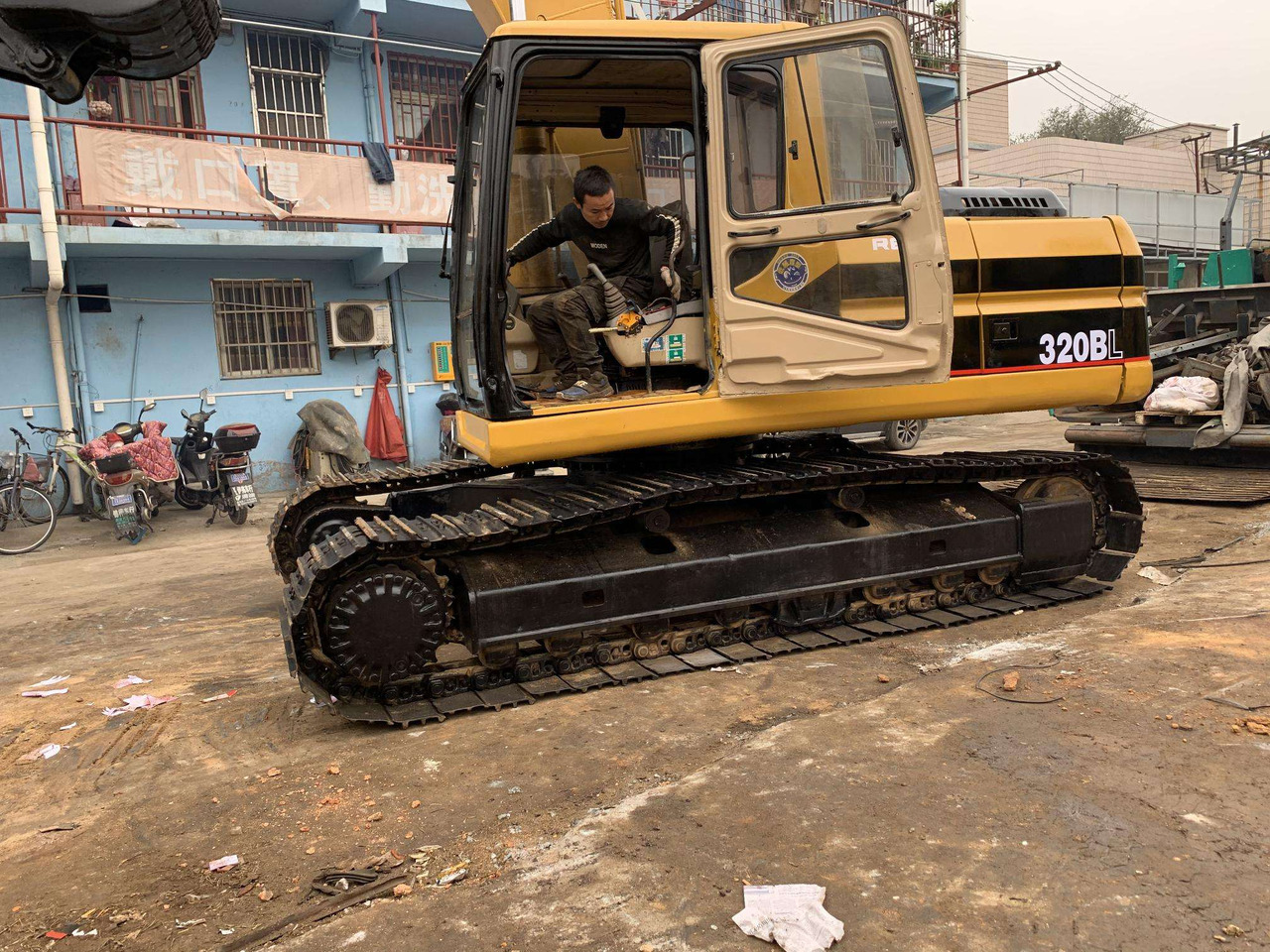 Used CAT Excavator 320B 320BL 320C 320CL 320D 320D2 320D2L Made In Japan - Crawler excavator: picture 2 Used CAT Excavator 320B 320BL 320C 320CL 320D 320D2 320D2L Made In Japan - Crawler excavator: picture 2