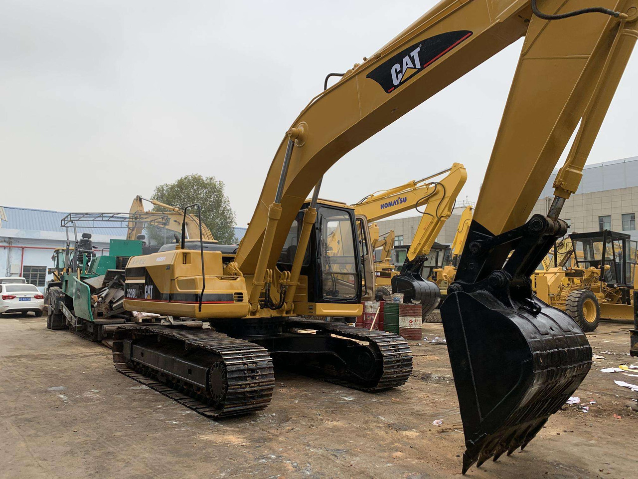 Used CAT Excavator 320B 320BL 320C 320CL 320D 320D2 320D2L Made In Japan - Crawler excavator: picture 4 Used CAT Excavator 320B 320BL 320C 320CL 320D 320D2 320D2L Made In Japan - Crawler excavator: picture 4