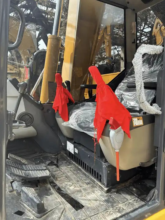 Used Komatsu PC 60-7 with Good Condition in Shanghai - Excavator: picture 4 Used Komatsu PC 60-7 with Good Condition in Shanghai - Excavator: picture 4