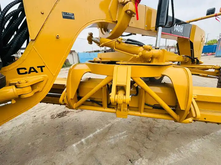 Used Motor Grader With Ripper Cat 140h Original Japan,Caterpillar Second Hand Motor Grader With Best Price In Shanghai - Grader: picture 2 Used Motor Grader With Ripper Cat 140h Original Japan,Caterpillar Second Hand Motor Grader With Best Price In Shanghai - Grader: picture 2