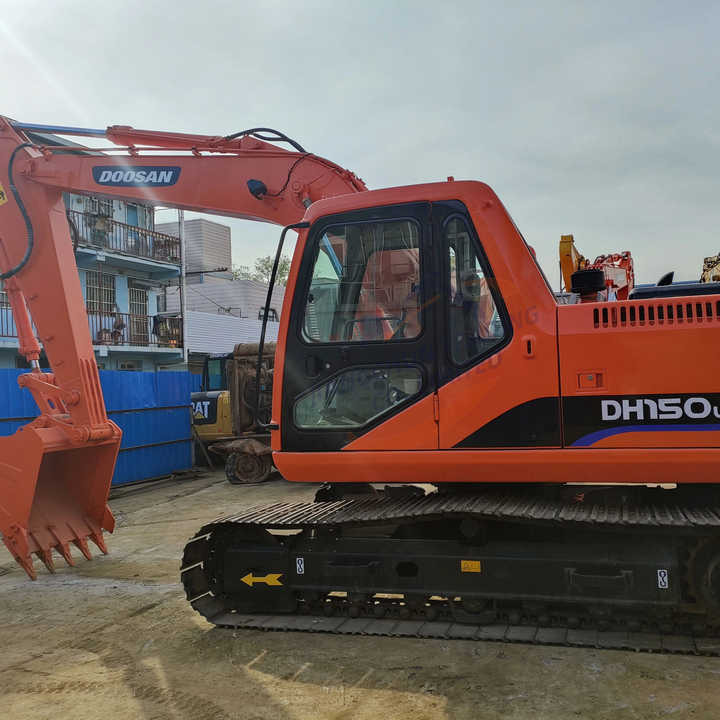 Used excavator doosan dh150  excavators machinery doosan dx60 dx80 dx75 dx225 Good Condition Low price wheel excavator - Crawler excavator: picture 1 Used excavator doosan dh150  excavators machinery doosan dx60 dx80 dx75 dx225 Good Condition Low price wheel excavator - Crawler excavator: picture 1