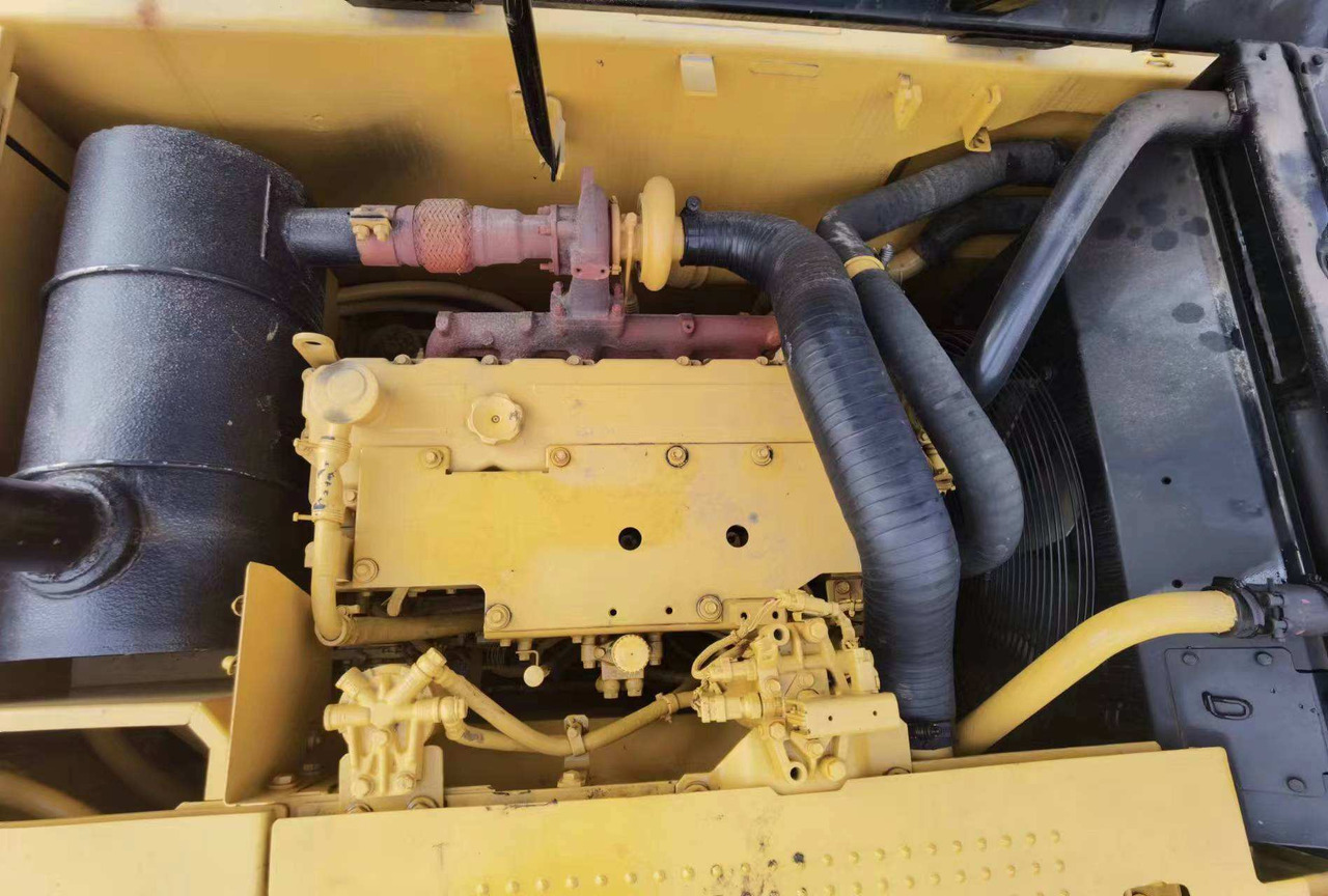Chinese cheap excavator 85% new cat 320d track excavator price - Crawler excavator: picture 3 Chinese cheap excavator 85% new cat 320d track excavator price - Crawler excavator: picture 3