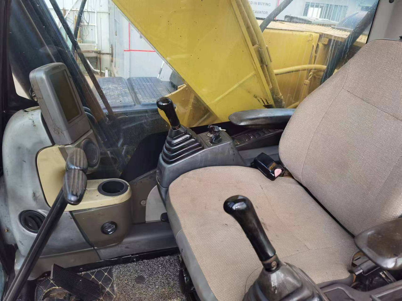 Chinese cheap excavator 85% new cat 320d track excavator price - Crawler excavator: picture 4 Chinese cheap excavator 85% new cat 320d track excavator price - Crawler excavator: picture 4