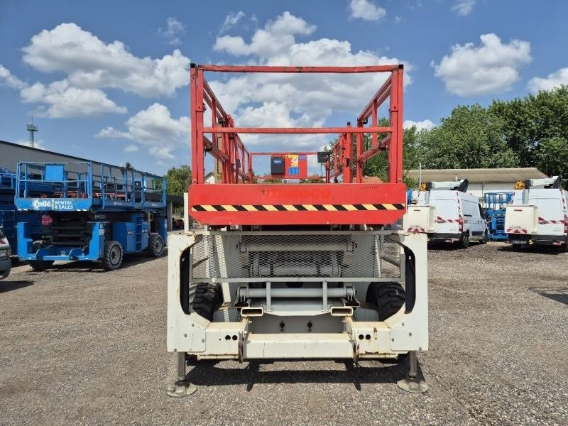 Genie GS3390 - 12,06 m - 4x4 - diesel - Scissor lift: picture 3 Genie GS3390 - 12,06 m - 4x4 - diesel - Scissor lift: picture 3