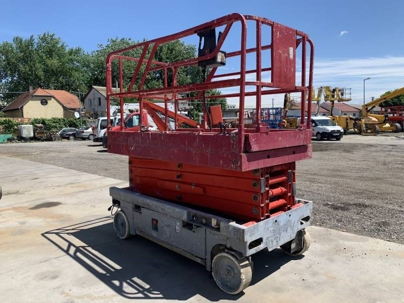 Haulotte Compact 12 - 12m, electric - Scissor lift: picture 1 Haulotte Compact 12 - 12m, electric - Scissor lift: picture 1