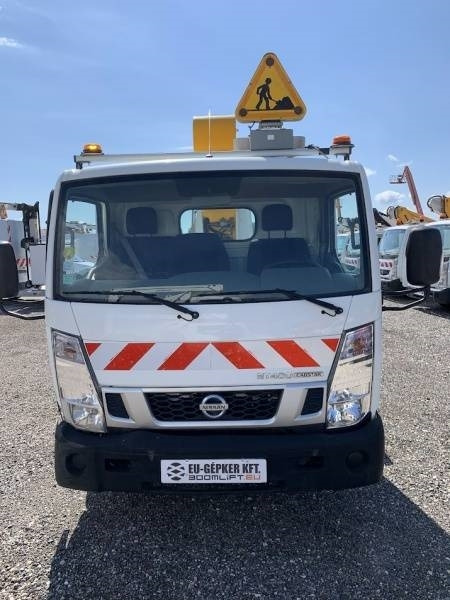 Nissan Cabstar France Elevateur Topy 11 - 11 m - Truck mounted aerial platform: picture 3 Nissan Cabstar France Elevateur Topy 11 - 11 m - Truck mounted aerial platform: picture 3