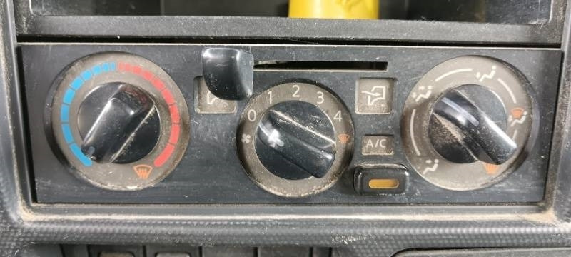 Leasing of Renault Maxity Comilev EN160TVL - 16,5m, 200kg Renault Maxity Comilev EN160TVL - 16,5m, 200kg: picture 15 Leasing of Renault Maxity Comilev EN160TVL - 16,5m, 200kg Renault Maxity Comilev EN160TVL - 16,5m, 200kg: picture 15