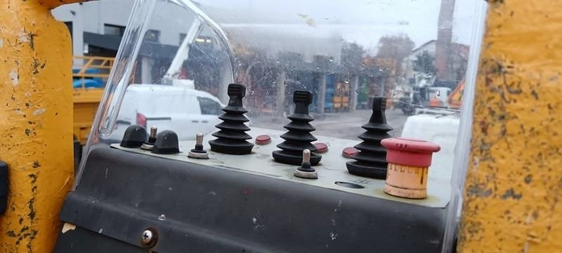 Leasing of Renault Maxity Multitel 160 ALU DS - 16m Renault Maxity Multitel 160 ALU DS - 16m: picture 13 Leasing of Renault Maxity Multitel 160 ALU DS - 16m Renault Maxity Multitel 160 ALU DS - 16m: picture 13