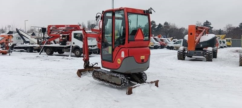 Mini excavator Yanmar SV 18 - with hydraulic bucket: picture 7
