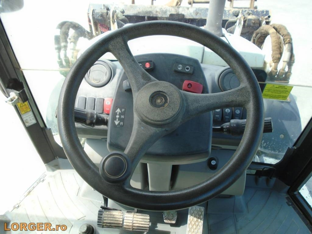 Backhoe loader CAT 432 F: picture 8 Backhoe loader CAT 432 F: picture 8