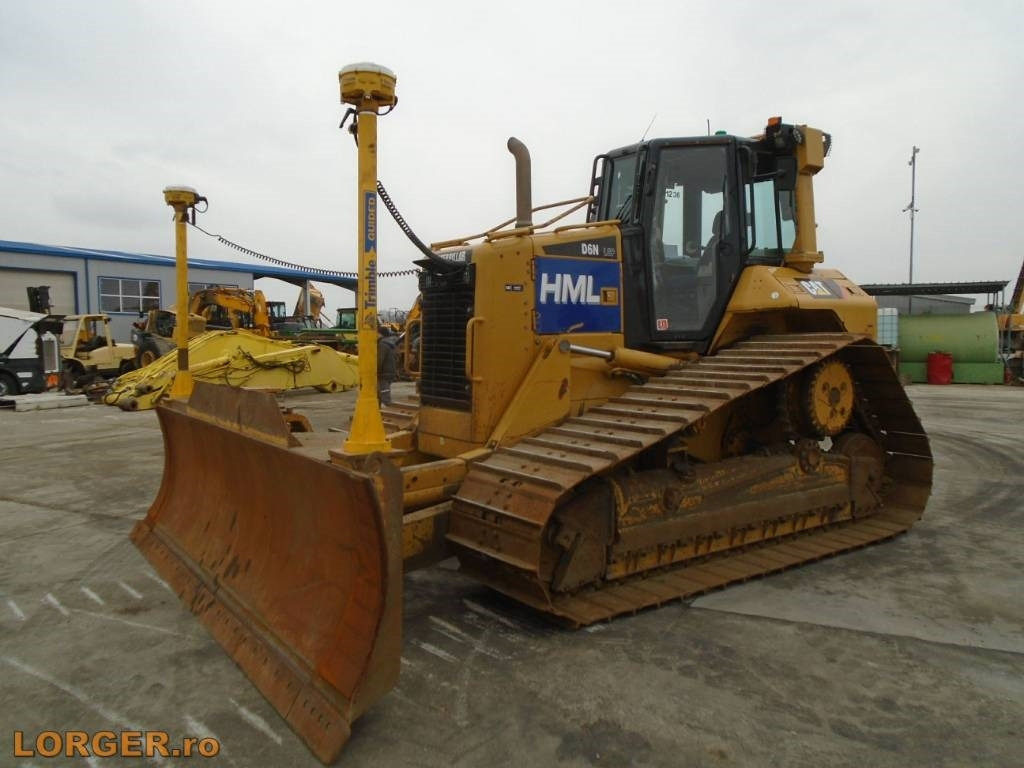 CAT D6N LGP - Bulldozer: picture 1 CAT D6N LGP - Bulldozer: picture 1