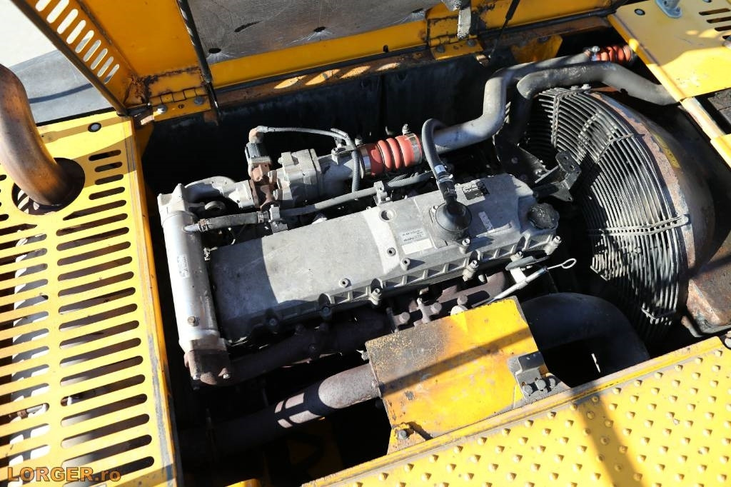 Leasing of JCB JS 290 LC  JCB JS 290 LC: picture 11