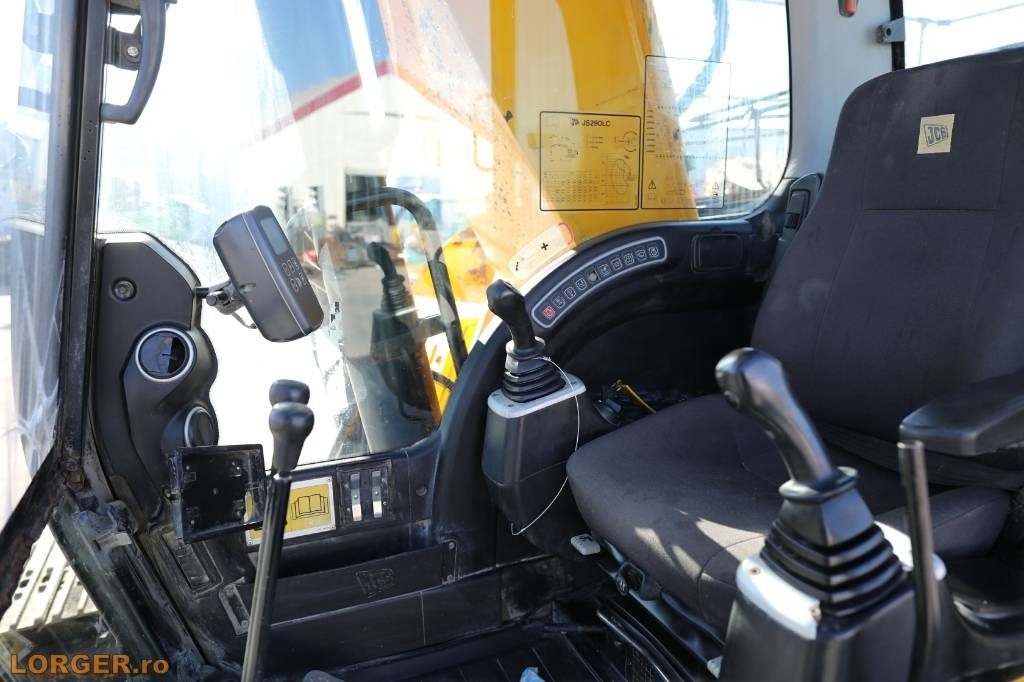 Leasing of JCB JS 290 LC  JCB JS 290 LC: picture 12