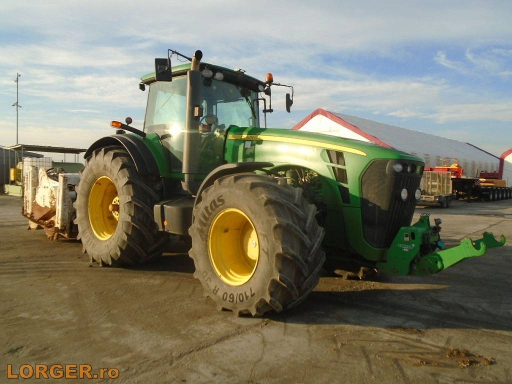 John Deere 8530 cu stabilizator de sol Wirtgen WS 250. - Farm tractor: picture 1 John Deere 8530 cu stabilizator de sol Wirtgen WS 250. - Farm tractor: picture 1