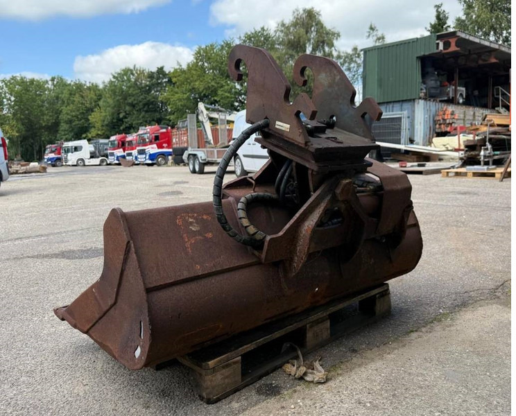 Cangini CW10 kantelbak - tiltbucket - schwenklöffel - Bucket for Construction machinery: picture 3 Cangini CW10 kantelbak - tiltbucket - schwenklöffel - Bucket for Construction machinery: picture 3