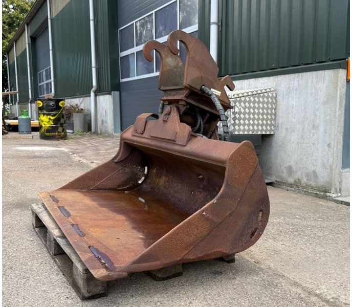 Cangini CW10 kantelbak - tiltbucket - schwenklöffel - Bucket for Construction machinery: picture 2 Cangini CW10 kantelbak - tiltbucket - schwenklöffel - Bucket for Construction machinery: picture 2