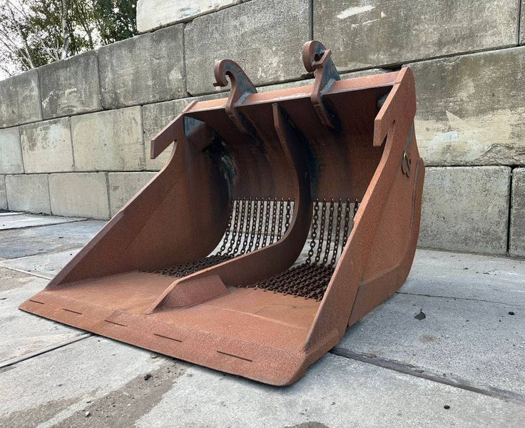 Eurosteel chainbucket 1700ltr 150cm wide kettingbak - Bucket for Construction machinery: picture 1 Eurosteel chainbucket 1700ltr 150cm wide kettingbak - Bucket for Construction machinery: picture 1