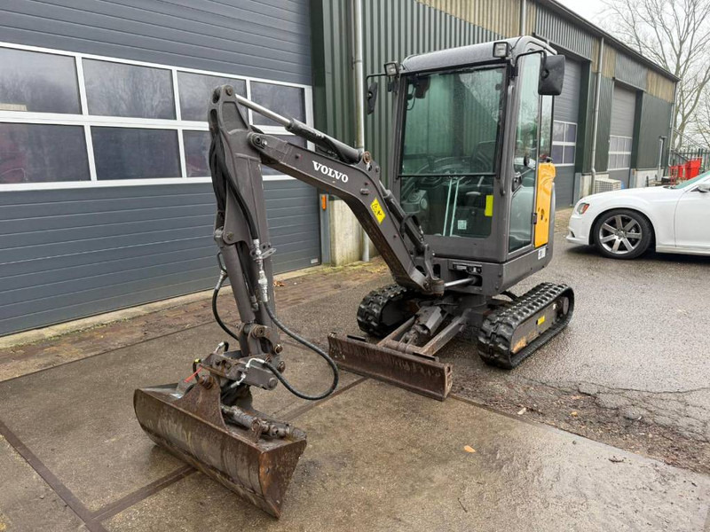 Volvo EC 18 D - Mini excavator: picture 2 Volvo EC 18 D - Mini excavator: picture 2