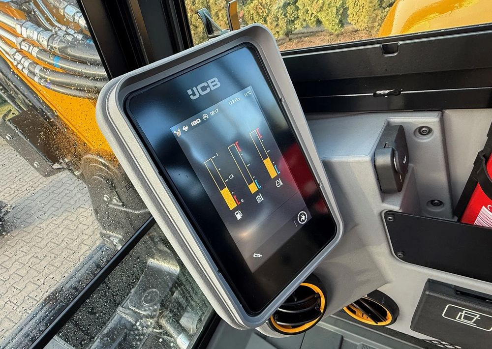 New Mini excavator JCB 86C-2: picture 6