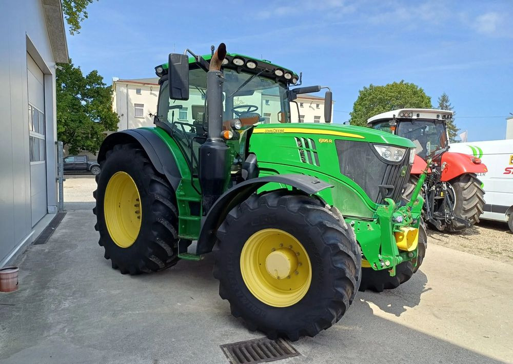 John Deere 6195R - Farm tractor: picture 2 John Deere 6195R - Farm tractor: picture 2